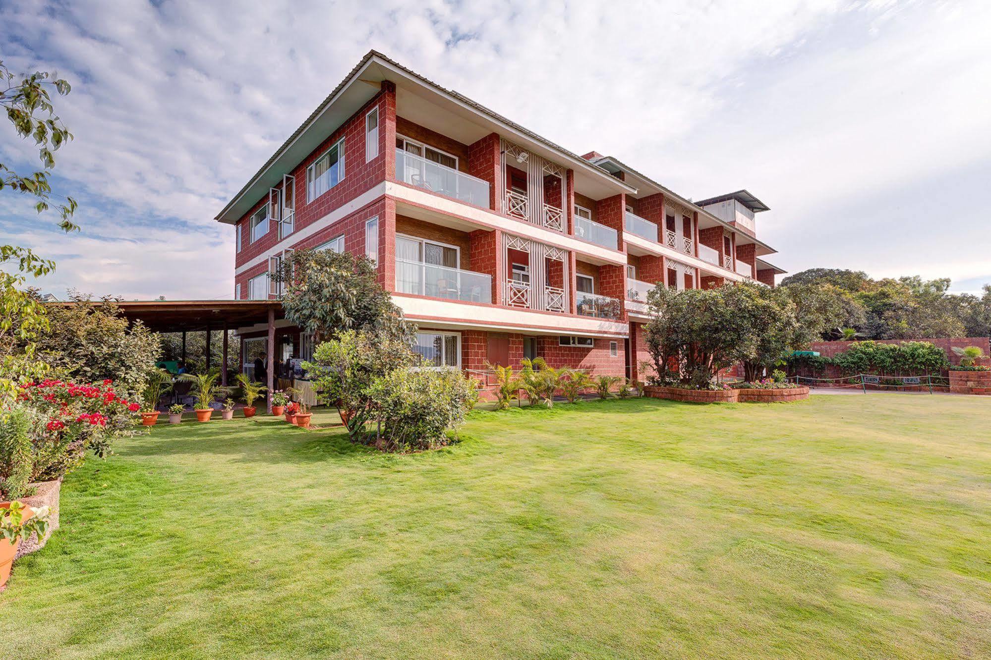 Bella Vista Resort Махабалешвар Экстерьер фото